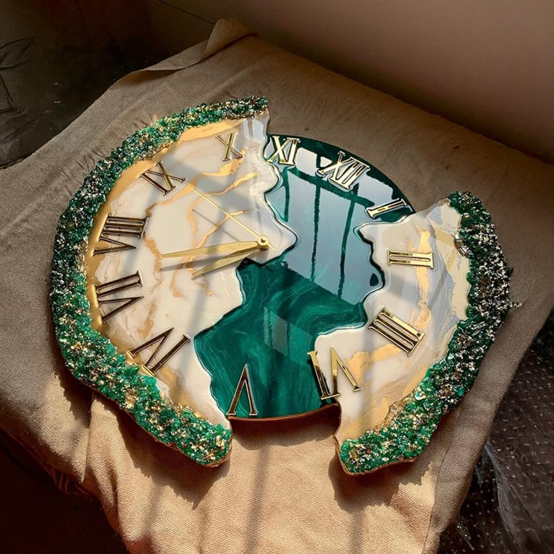 Modern Aesthetic Resin Clock – Perfect Blend of Art & Utility